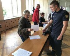 Львів'янам пропонують голосувати без паспорта: кума все вирішить