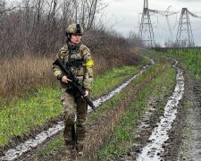 Военная с положительным "Кудрявым". Фото Вечерний Киев