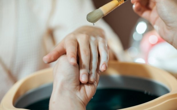 Парафинотерапия: делаем кожу рук идеальной