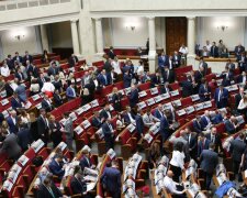 Нарешті доторканні: в Україні скасовано закон, який оберігав нардепів від відповідальності