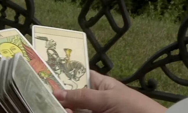 Таро, скріншот: YouTube