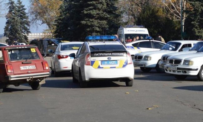 Багато постраждалих: вантажівка влетіла у переповнений тролейбус