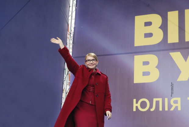 Тимошенко провела в столиці масштабну зустріч із киянами. До мітингу долучилось понад 10 тисяч людей
