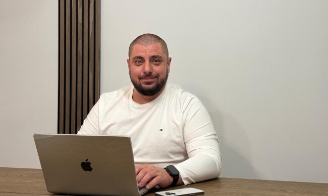 Артур Стаценко