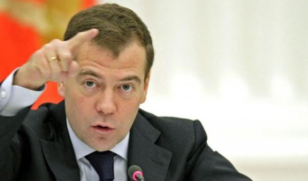  Россия не защищает Асада в Сирии - Медведев