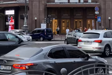 Автомобили, фото: Знай.ua