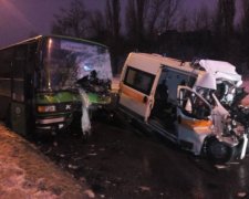 У Харкові загинули троє в аварії «швидкої» (фото)