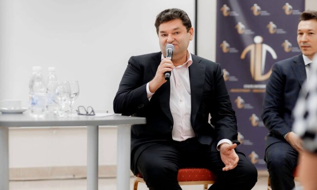 Вадим Ермолаев