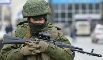 Війна на порозі: окупанти палять з "Градів" і тягнуть техніку