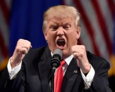 За Бандеру і двір: Трамп дуже жорстко покарав Польщу