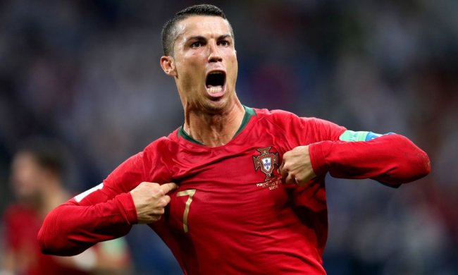 Роналду поділився новими подробицями про скандал з Майоргою: "вона схопила мене за пеніс"