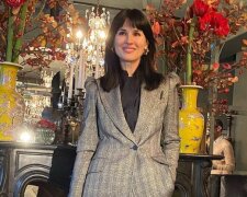 Щаслива Єфросиніна без макіяжу повалялася на дивані з бороданем: "Два пиріжка"