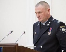 СМИ узнали, сколько получает главный коп страны