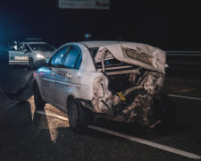 Два десятки машин вщент: трасу під Києвом заблокувала жахлива ДТП, фото і відео дорожнього погрому