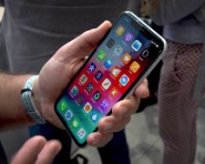 Не оправдал ожиданий: Apple признала провал iPhone XR