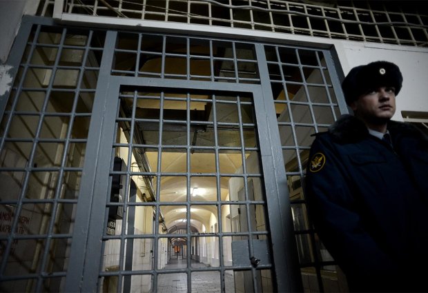 Українському політв`язню гіршає з кожним днем, батьки благають про порятунок: постійні болі і нудота