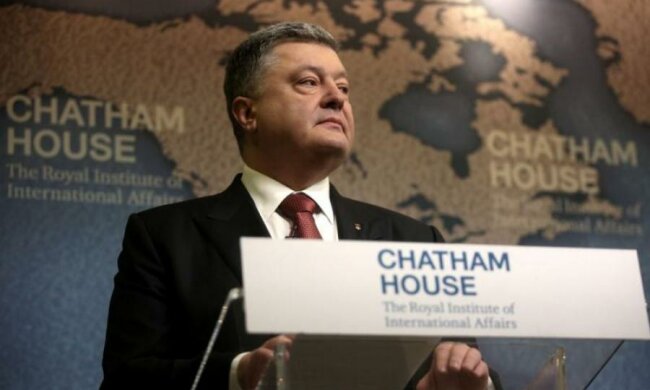 Порошенко розповів, завдяки кому Україна отримала безвіз