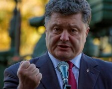 Сбежавшего Порошенко пригласили на последний допрос: назван день "Х" для бывшего президента