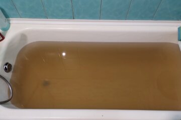 Вода з крану в Кривому Розі. Фото: Telegram