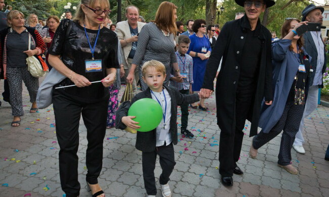 Вылитый Ди Каприо - внук Михаила Боярского вызвал ажиотаж в сети