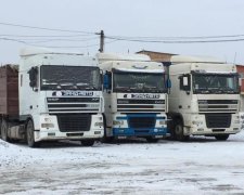 Фури з львівським сміттям спіймали на Дніпропетровщині