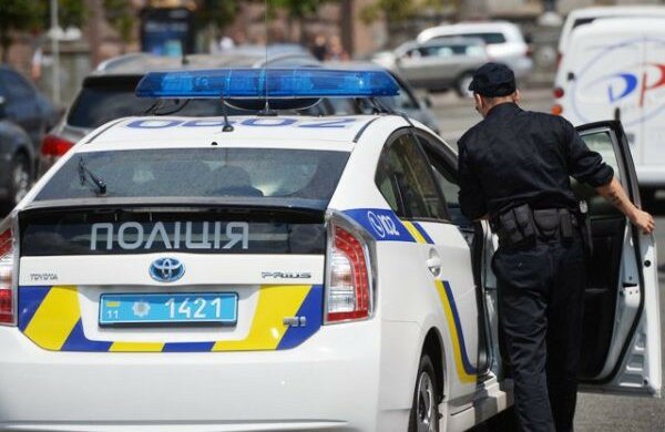 У Франківську зникла юна красуня, батьки виплакали всі очі: прикмети і фото дівчини