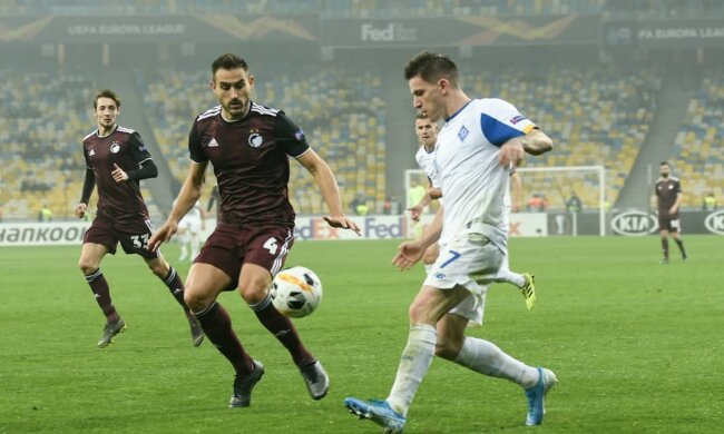 Перед матчем Динамо - Копенгаген в Києві закидали камінням автобуси вболівальників: фото