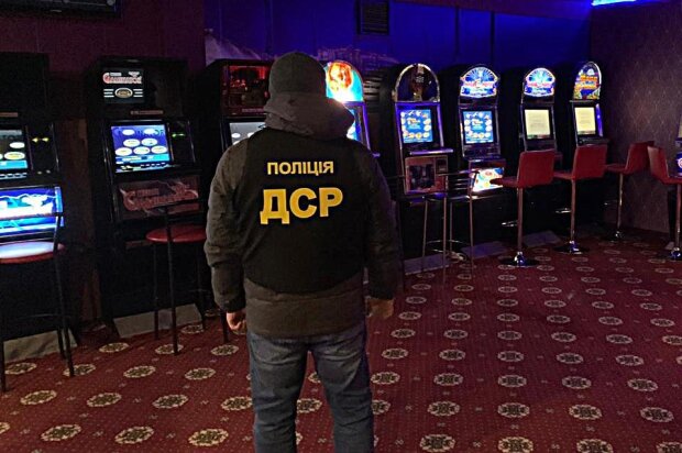 У Києві відновлюють "прикриті" гральні автомати, у мережі з'явилися докази  - ЗНАЙ ЮА