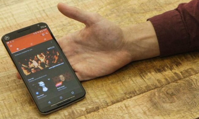 YouTube дозволила слухати музику оффлайн особливим користувачам