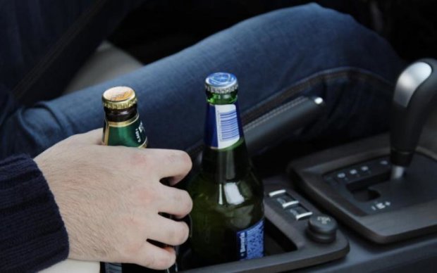 Виробники алкоголю зароблять на безпілотних авто
