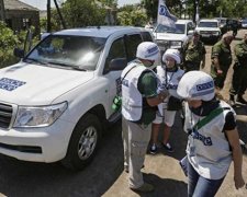 У Донецьку вночі спалили чотири автомобілі ОБСЄ