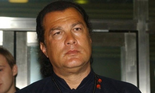 Россияне позвали Стивена Сигала на край света