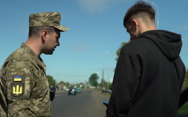 Затримання і доставка – різні поняття: ТЦК пояснили ухилянтам різницю у мобілізації