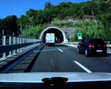 Обвал мосту в Італії: з'явились моторошні кадри та інформація про жертв