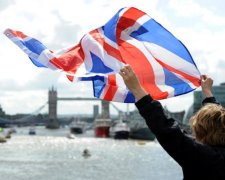 Великобританія змусить Facebook і Twitter платити за злочини Росії