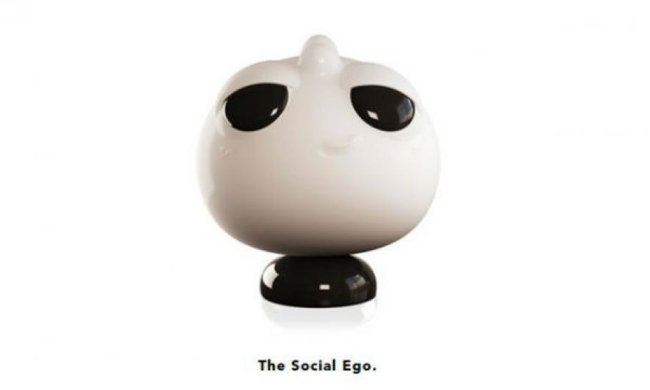 Игрушка странным образом оценивает популярность в социальных сетях (видео)
