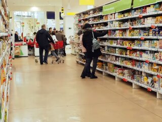 Супермаркет, скрин из видео