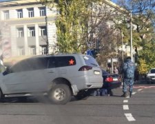 Боевики устроили ДТП и избили жителя Донецка