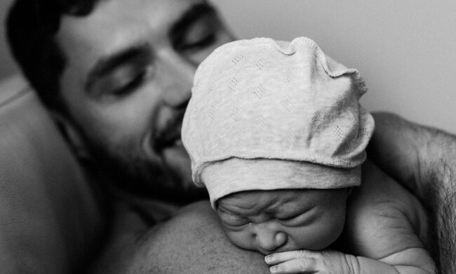 Микита Добринін і малюк, фото: Instagram