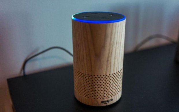 Amazon Alexa или Google Assistant: какую голосовую колонку купить