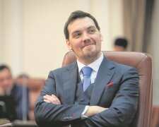 Українці злили праведний гнів на Гончарука та "зниження комуналки": "Попросіть Ілона Маска спустити вас з Марсу"