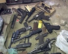 Мешканець Одеси виготовляв зброю у підвалі під квартирою (фото)