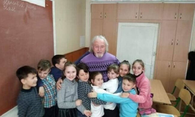 Оккупанты рф схватили в плен 74-летнего волонтера Марио, любимая пенсионера 4 месяца бьет тревогу: "Стреляли по людям"