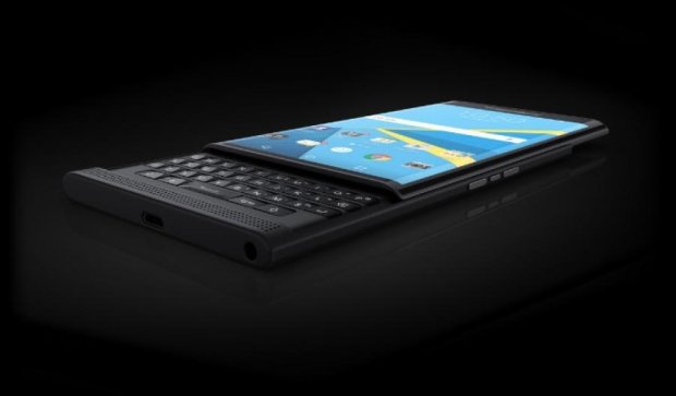 Blackberry представила первый и довольно необычный смартфон на Android (видео)