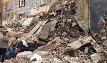 В Москві завалився будинок, приваливши п’ять автомобілів (відео)