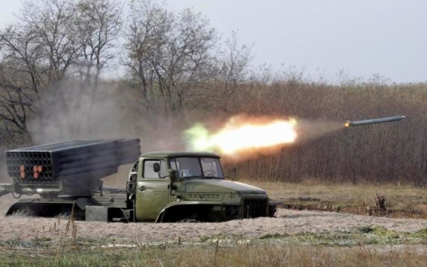 Лайфхак від путінського воєнторгу: як маскують "Гради" на Донбасі
