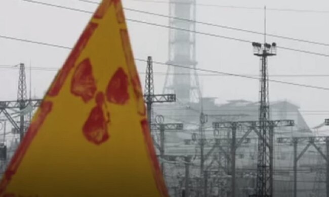 Зона отчуждения сгорает в лесных пожарах, ЧАЭС в опасности: "Пытались загасить"