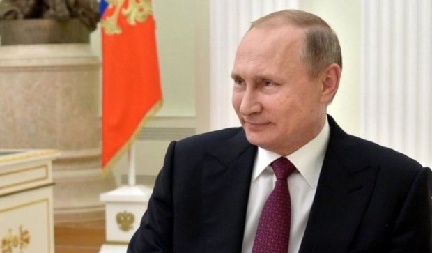 Депутаты подарят Путину "похоронный" букет