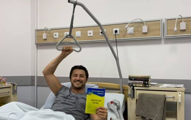 Притула с больничной койки обратился к украинцам: "Готов и на костылях, и на коляске"