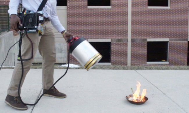 Студенти винайшли звуковий спосіб гасіння пожежі (відео)